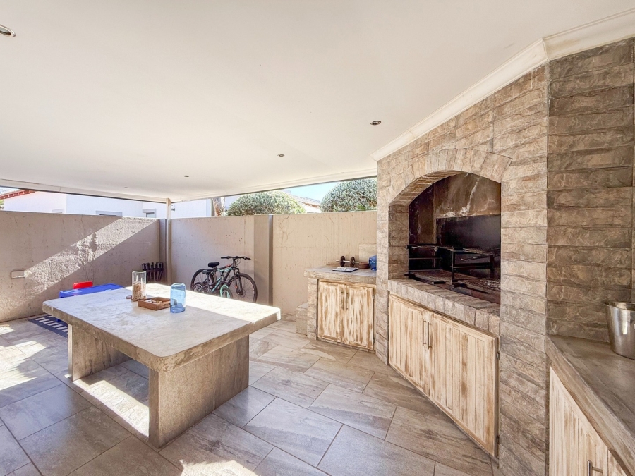 3 Bedroom Property for Sale in Melodie North West